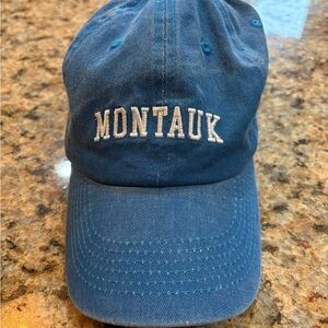 NWOT, sunwashed blue adjustable Montak baseball cap